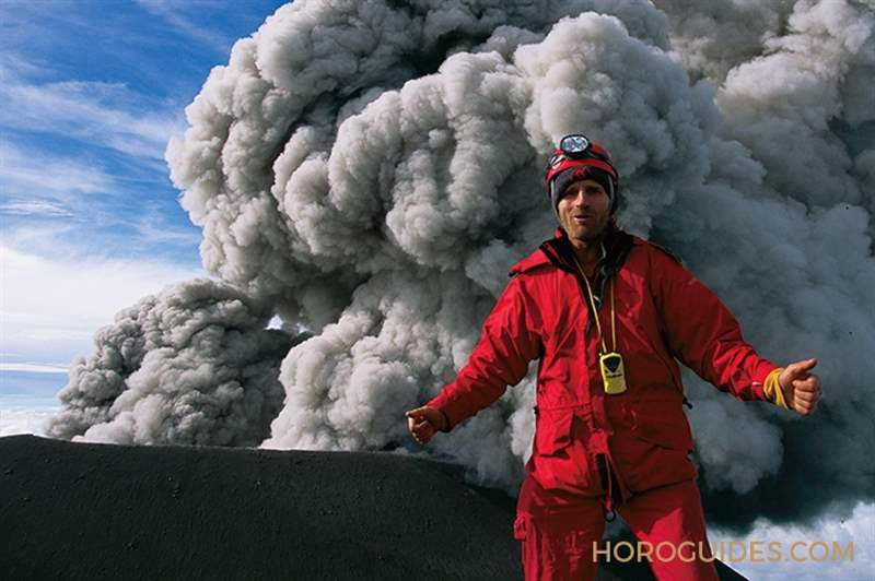 ULYSSE NARDIN - 冰火交鋒釋放躁動天性｜雅典表Freak X巖漿腕表、冰川腕表