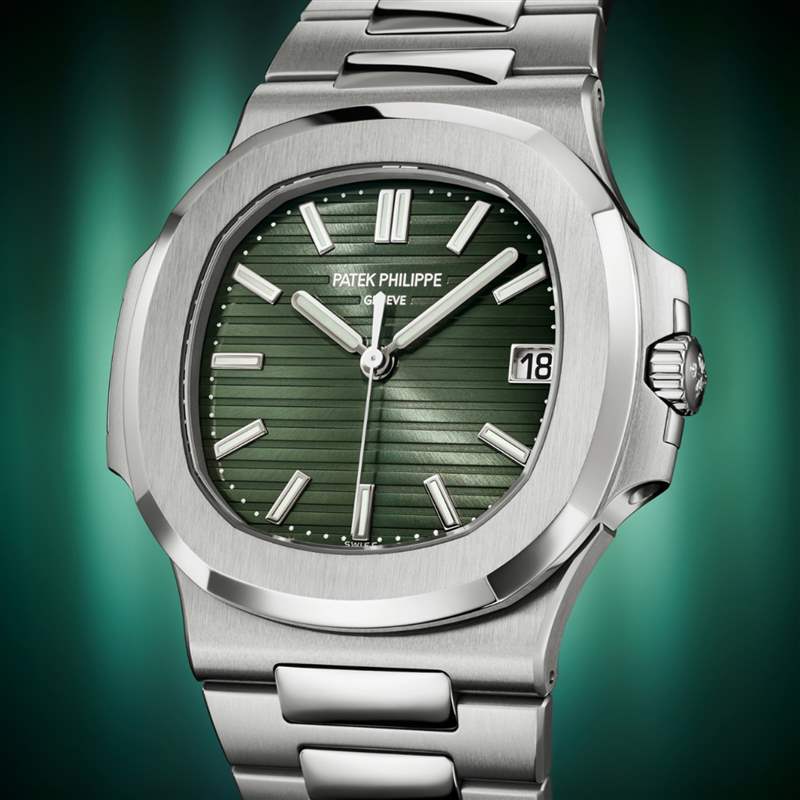 百達(dá)翡麗金鷹綠面5711二手表店天價放售賣貴原價21倍惹熱議