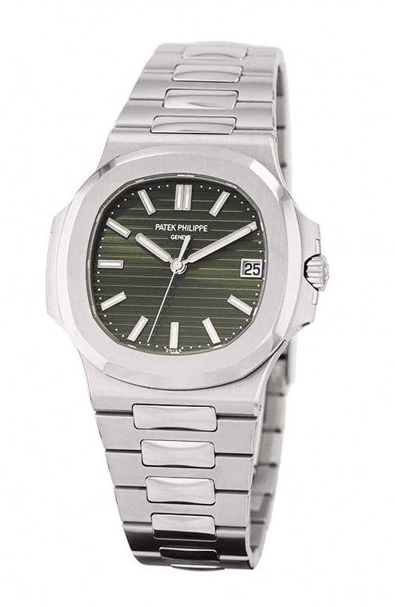 日本知名二手表店最近上架了這兩年超夯的話題表PP金鷹綠面5711。 （Source：nj-time）