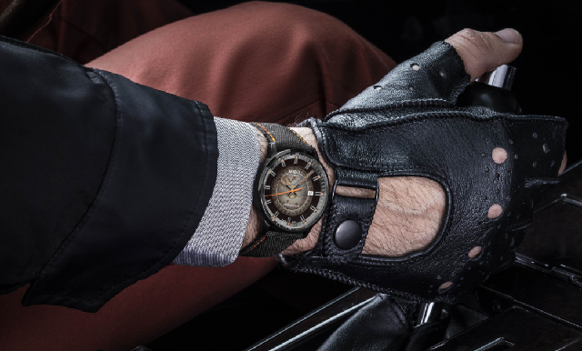 機械美學的前衛(wèi)之作｜MIDO Commander Gradient漸層80小時腕表