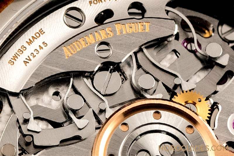 AUDEMARS PIGUET - New Vintage！ 當(dāng)老摩登遇上年輕靈魂，愛(ài)彼表[Re]master01上手實(shí)戴