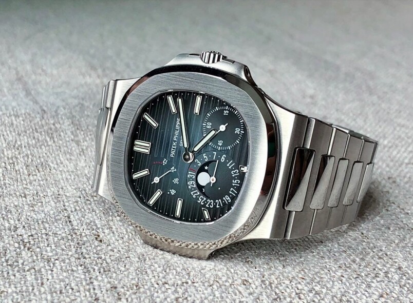 PP 有幾神？ 現(xiàn)時(shí)世上最貴腕表，就是PP，那是有雙表面、身懷20多項(xiàng)復(fù)雜功能
