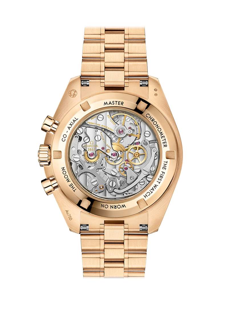 Moonshine?金材質／3861手動上鍊機芯／時、分、小秒顯示／計時碼錶功能／藍寶石水晶鏡面、透明底蓋／防水50米／錶徑42mm／參考價：HKD315,900（OMEGA）