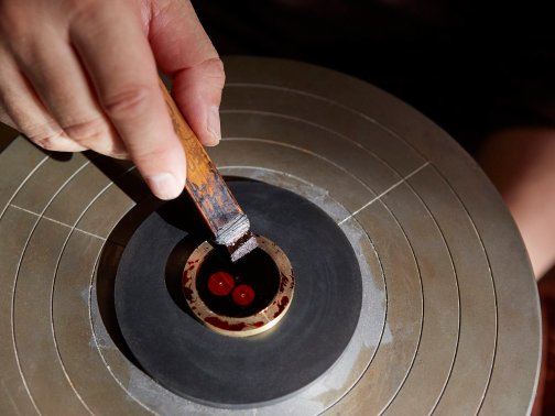 精工深藍色琺瑯盤-夜空中的月亮靈感設(shè)計