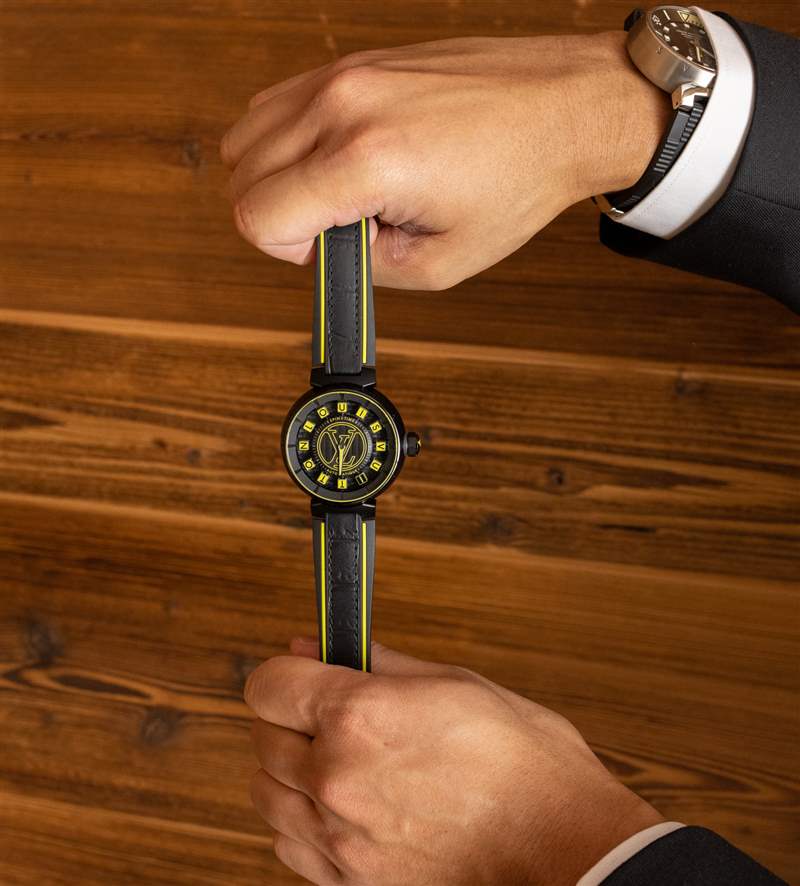 動(dòng)手首秀：路易威登 Tambour Spin Time 空氣量子腕表