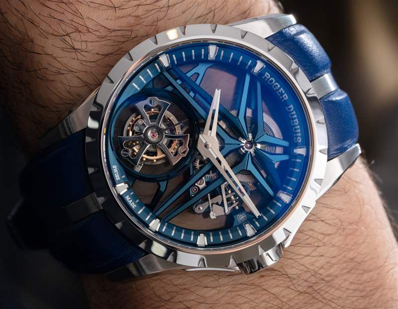 動(dòng)手操作：羅杰杜彼 Excalibur Tourbillon Cobalt Watch