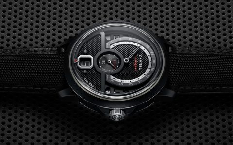 香奈兒 Monsieur Superleggera 版腕表——汽車運動與巴黎精致相得益彰