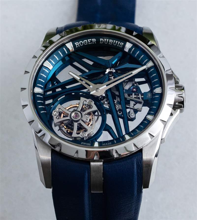 動(dòng)手操作：羅杰杜彼 Excalibur Tourbillon Cobalt Watch