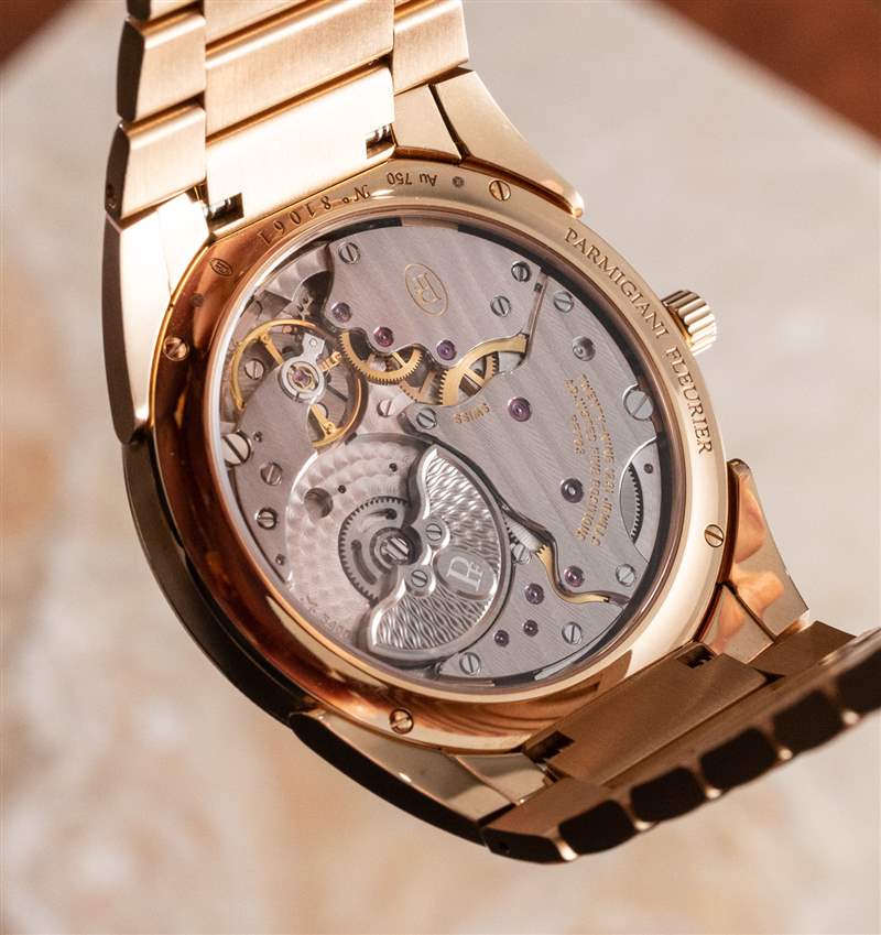 動手操作：帕瑪強尼 Tonda PF 微型轉子金色手表