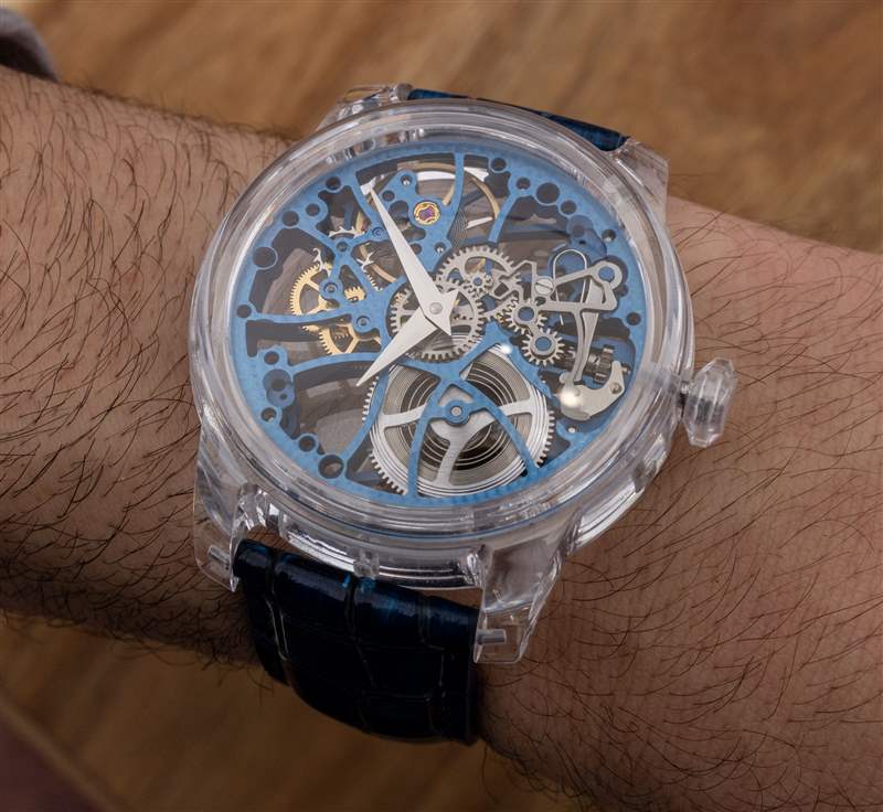 動(dòng)手操作：Artya Wave 水晶藍(lán)寶石表殼手表