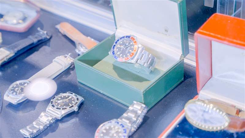 邀請(qǐng)：通過(guò) aBlogtoWatch 從洛杉磯的 eBay 賣家處交易和購(gòu)買手表和其他奢侈品