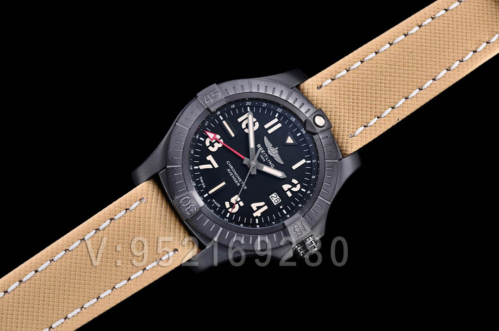 GF廠百年靈GMT雙時區夜間任務版45毫米復仇者評測