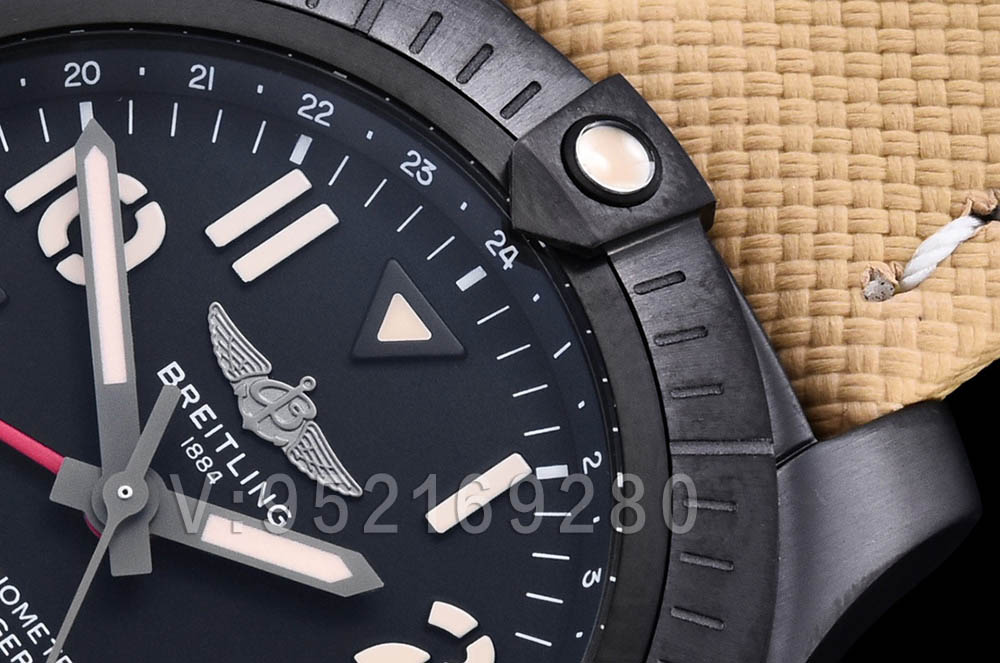 GF廠百年靈GMT雙時區夜間任務版45毫米復仇者評測