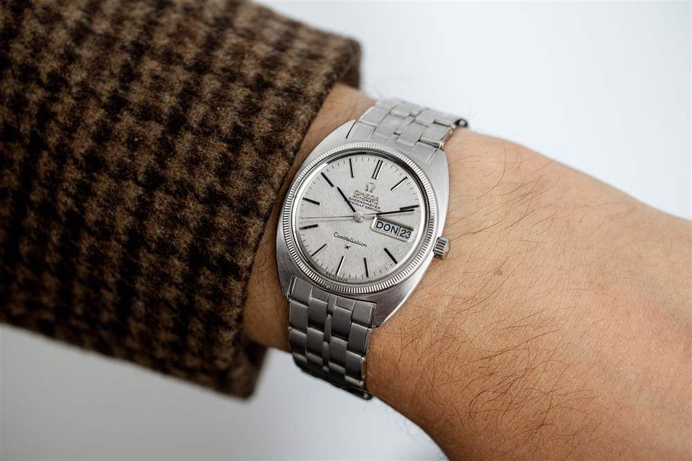 復(fù)古手表會(huì)說(shuō)話的手鏈