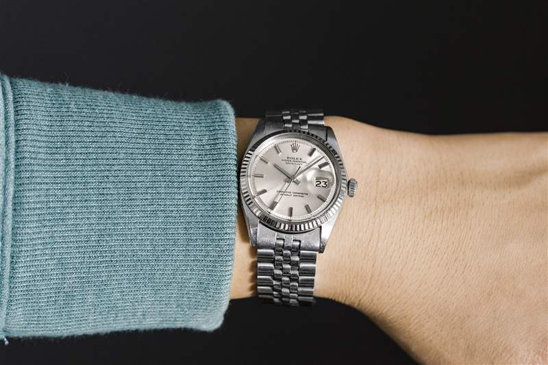 復(fù)古手表1978年勞力士潛航者型全套、1980年代卡地亞Santos-Dumont超薄腕表和1970年代豪雅Autavia