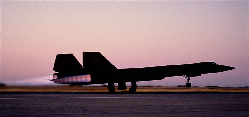 采訪Brian Shul，有史以來飛行速度最快的飛行員之一，讓我們快速了解手表和間諜飛機