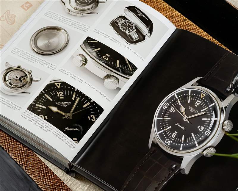 復(fù)古浪琴 ref 的圖像。 7042 in John Goldberger 的 Longines 傳奇手表