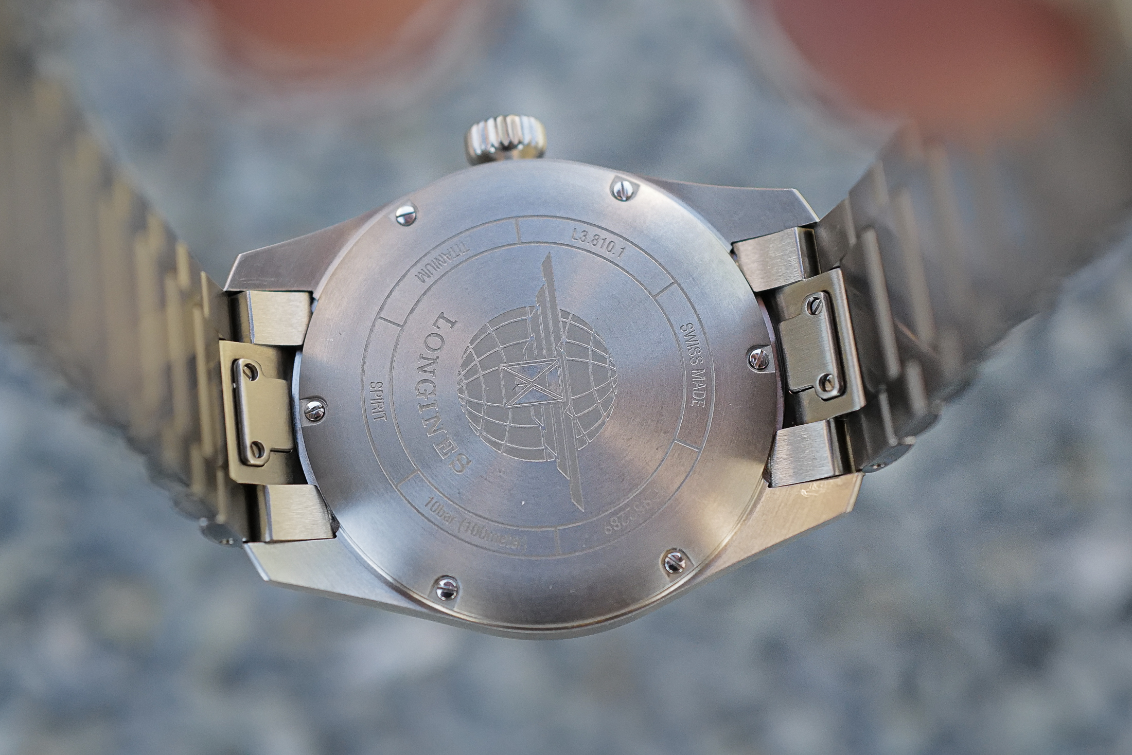 動(dòng)手實(shí)踐新款浪琴表Spirit Titanium實(shí)際上很受歡迎