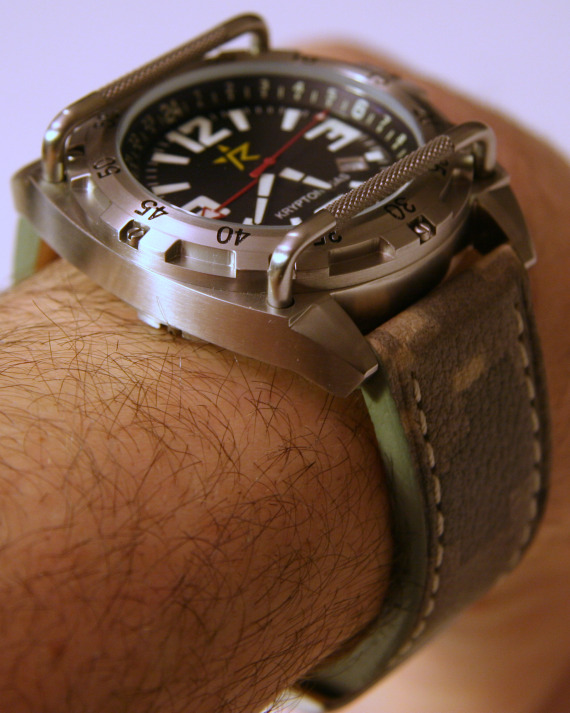 胭脂戰(zhàn)士紅細胞手表 5