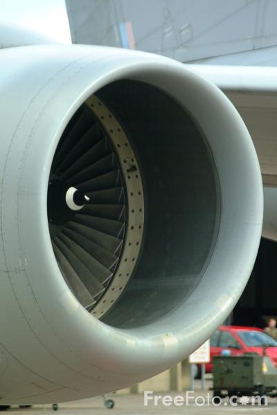 噴氣發(fā)動機(jī)