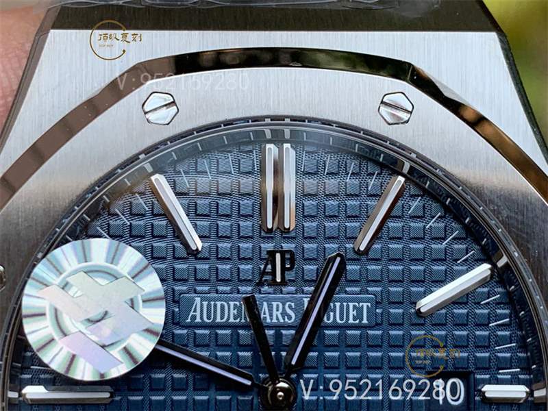 ZF廠愛(ài)彼15400皇家橡樹(shù)復(fù)刻實(shí)拍做工怎么樣,超薄鋼王-復(fù)刻表