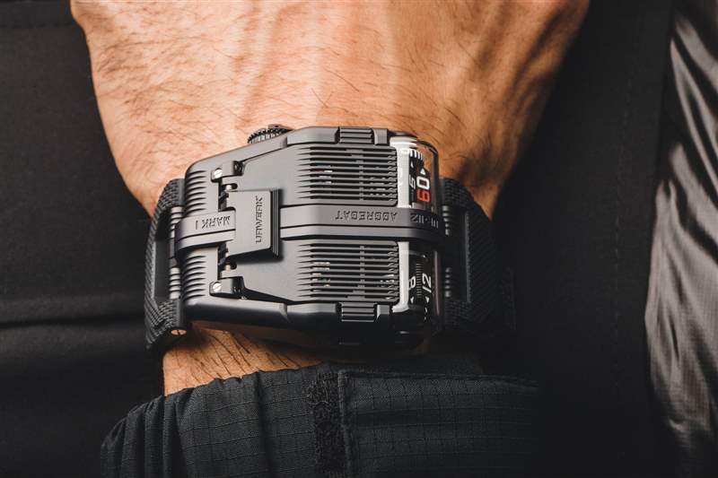 介紹Urwerk以其新的跳躍時間UR-112繼續迷惑和著迷