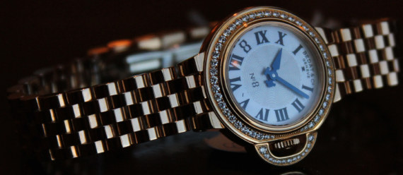 Bedat & Co. 8號(hào)雙排鉆石女士藍(lán)鋼指針手表