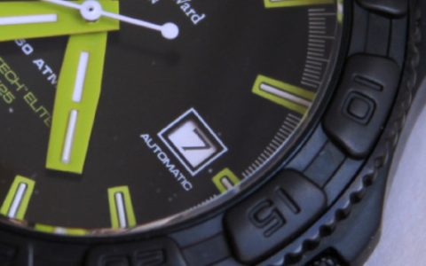 克里斯托弗·沃德（Christopher Ward）C600三技術精英潛水員手表