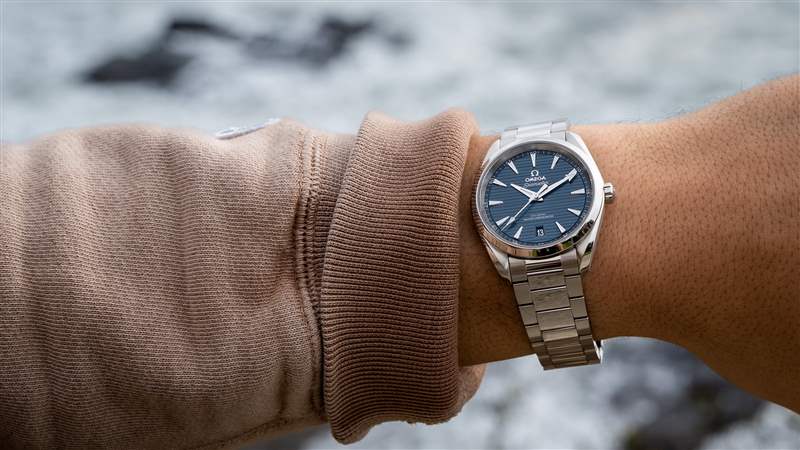 您真的需要潛水表嗎？ 易于佩戴的歐米茄 Aqua Terra 不這么認為。