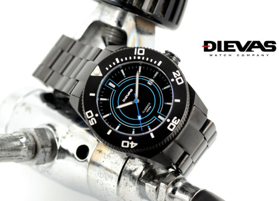 迪瓦斯Dievas經(jīng)典藍色腕表