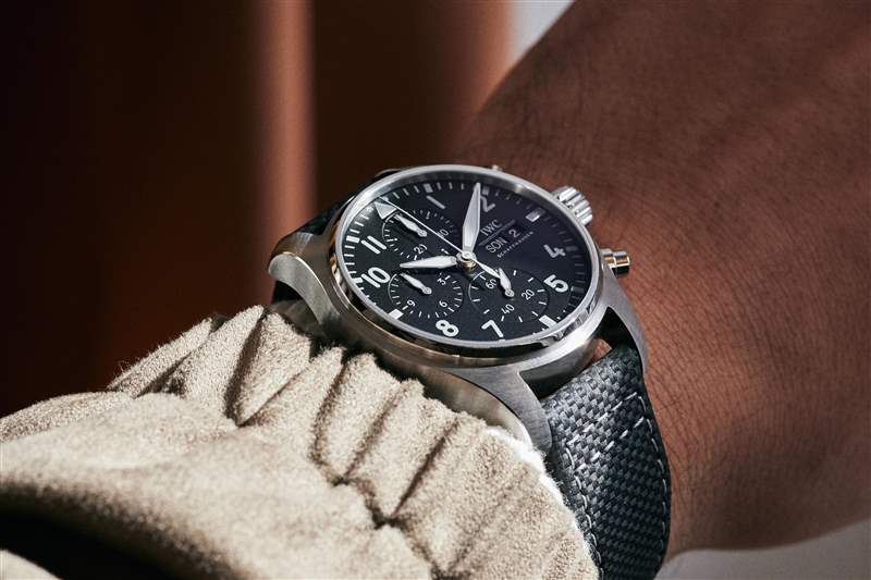 動手實踐限量版IWC計時碼表，帶有嚴肅的工具手表氛圍