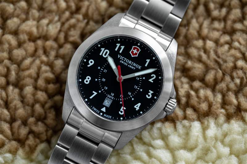 Victorinox Heritage 的表盤特寫