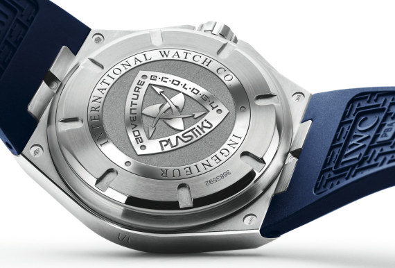 IWC Plastiki塑膠船抵達(dá)悉尼，在途中撿起獨(dú)一無二的鉑金腕表