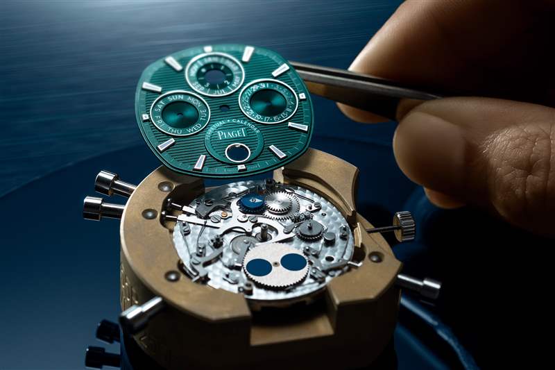 隆重推出伯爵以超薄萬年歷更新其經(jīng)典Polo衫