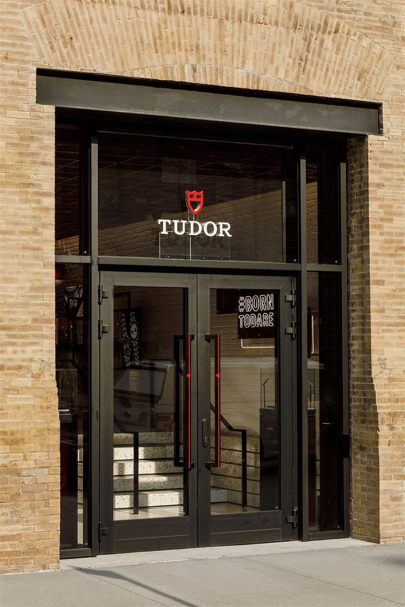 我們參觀帝舵的第一家美國精品店