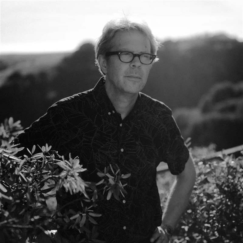 周末圍捕奇怪的信號，精疲力盡的舞臺工作人員和非常大的書