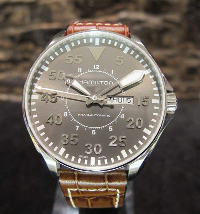 漢密爾頓卡其色飛行員46毫米自動腕表