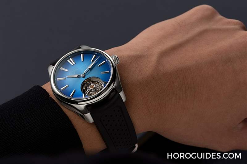 H. MOSER & CIE - 超醒目北極藍(lán)面盤加持！ 亨利慕時(shí)開拓者系列表徑40毫米新規(guī)格現(xiàn)身