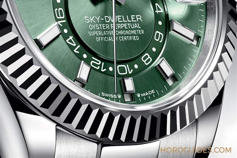 ROLEX - 勞力士天行者Sky-Dweller半金材質推出薄荷綠新色，玫瑰金材質搭配專屬藍綠色表盤