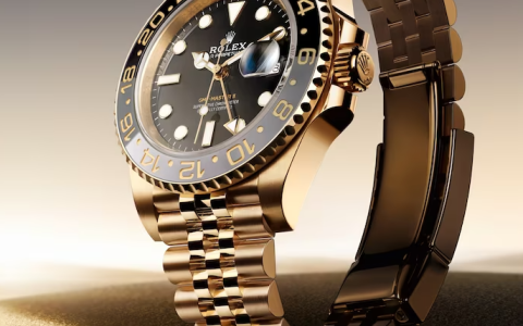 在銀禧手鏈上推出黃金和雙音勞力士格林尼治型II