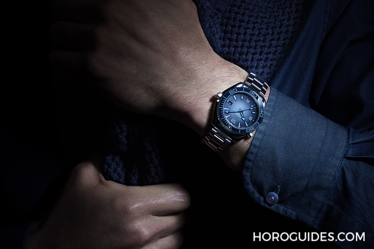 OMEGA - OMEGA海馬系列75周年，夏日藍(lán)面11員全新報(bào)到！ 色調(diào)深淺絕妙對(duì)應(yīng)防水深度