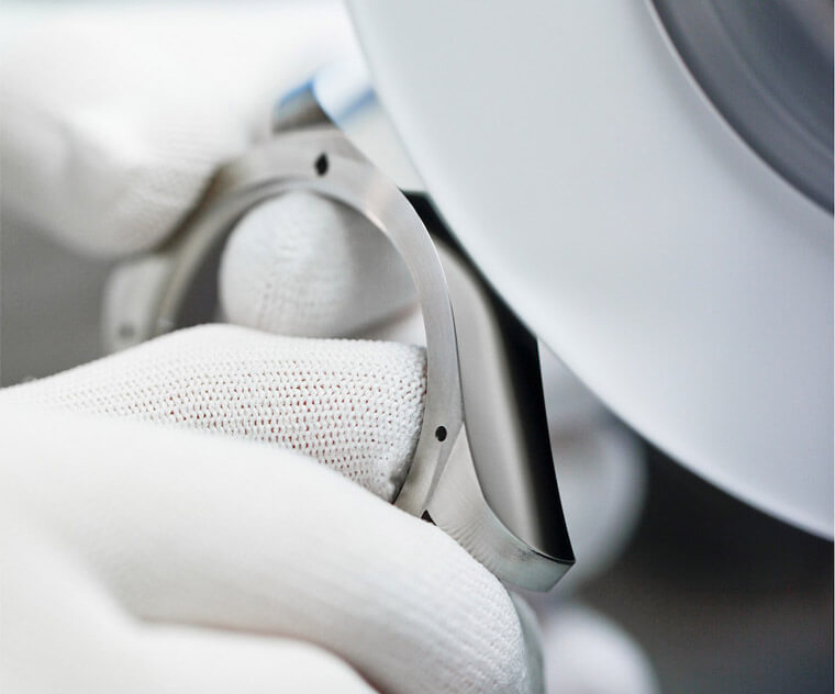 為何勞力士手表表殼鏈帶讓人感覺特別光亮細(xì)致