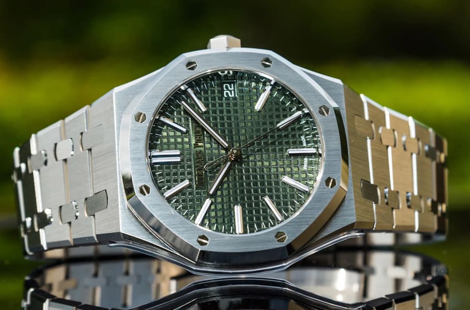 綠面金鷹5711同級替代方案AP綠面皇家橡樹15510ST價(jià)格行情追蹤