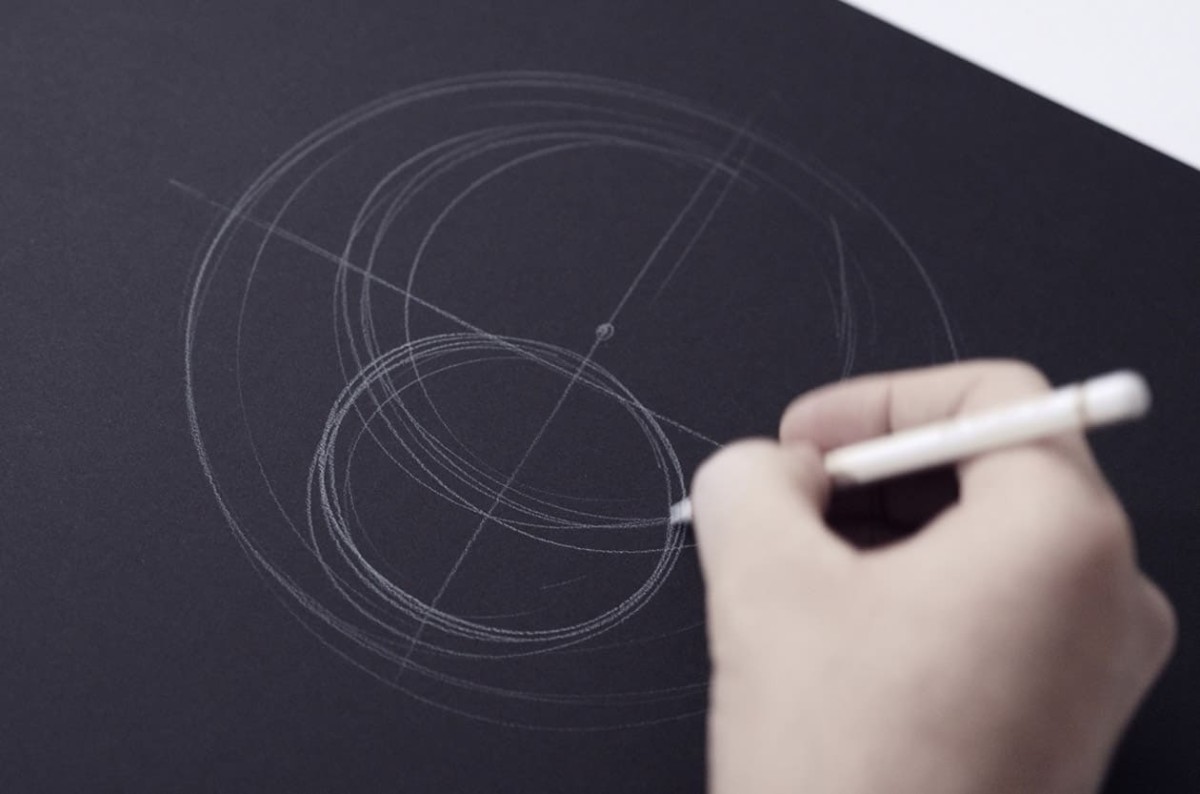 [2023夢(mèng)幻表賞析]香奈兒J12鉆石陀飛輪備受收藏家青睞三大亮點(diǎn)