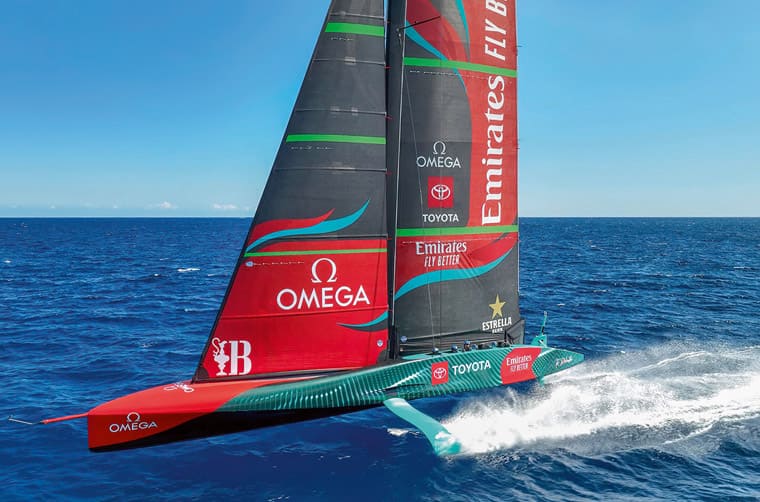 歐米茄以海馬Planet Ocean計(jì)時(shí)碼表為基礎(chǔ)創(chuàng)作最新阿聯(lián)酋航空紐西蘭ETNZ船隊(duì)聯(lián)名表