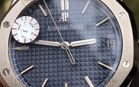 專柜的手表一般比網上平臺貴多少(它們都是正品嗎)