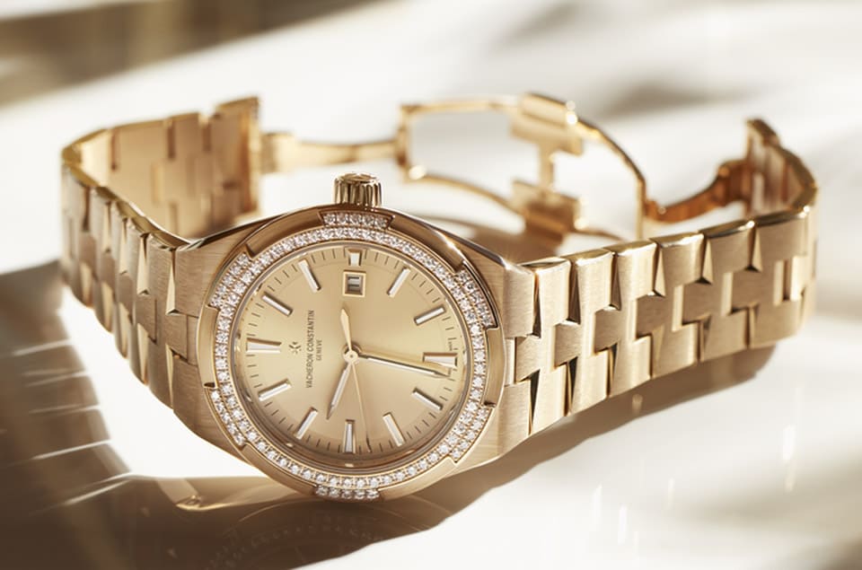 江詩丹頓中性尺寸Overseas自動表再追加粉紅金面盤款式向現代女性探險精神致敬