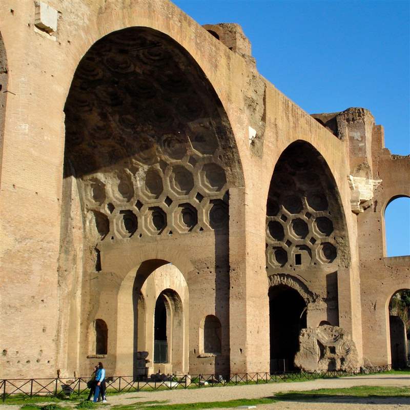 腕上建筑美學(xué)：寶格麗Octo Finissimo 8日動儲鏤空腕表新作