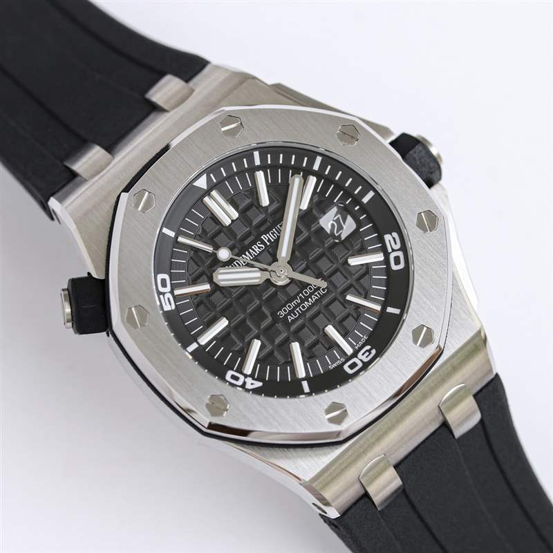 3W塊預(yù)算選帝舵手表好還是歐米茄？