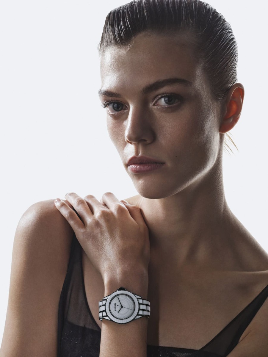 香奈兒J12 White Star Couture腕表：高級訂制服人臺的腕上藝術(shù)